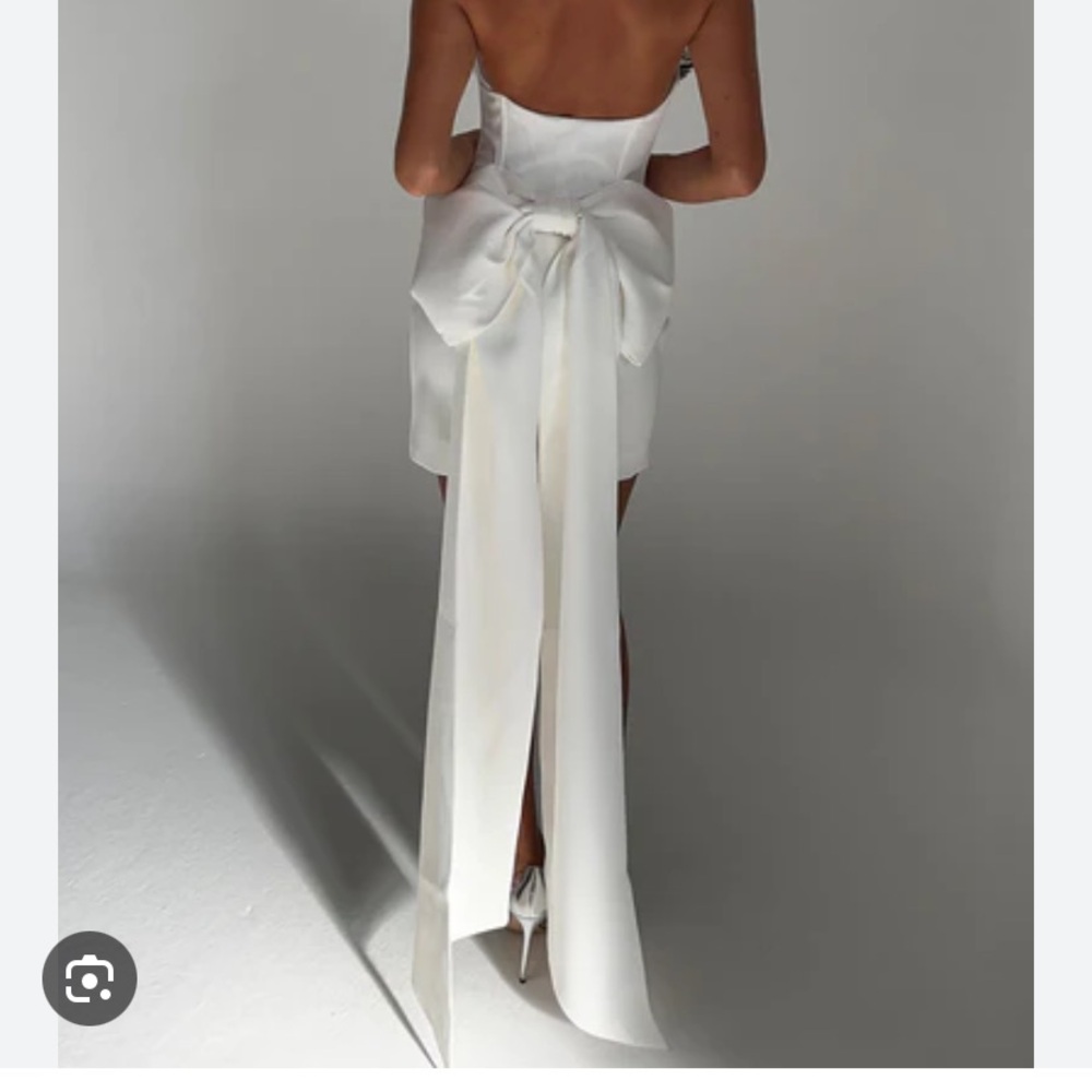 MESHKI Meredith bridal dress